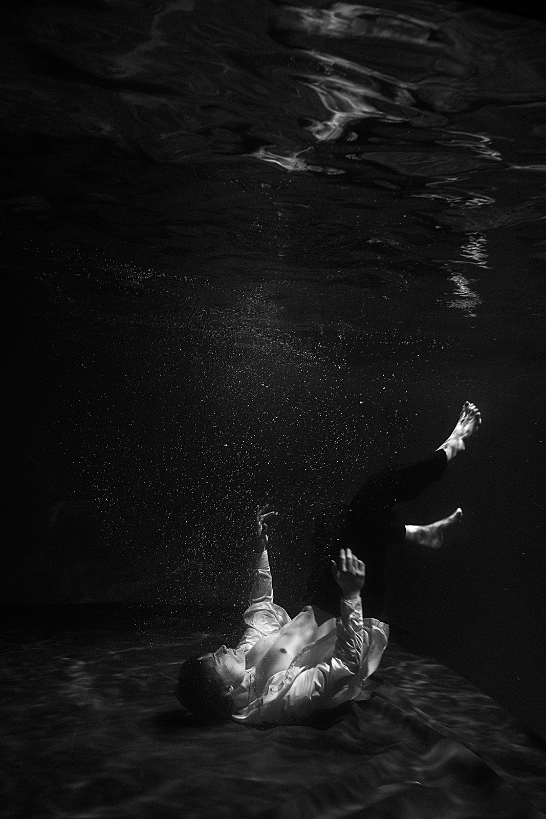 The gravity of quiet