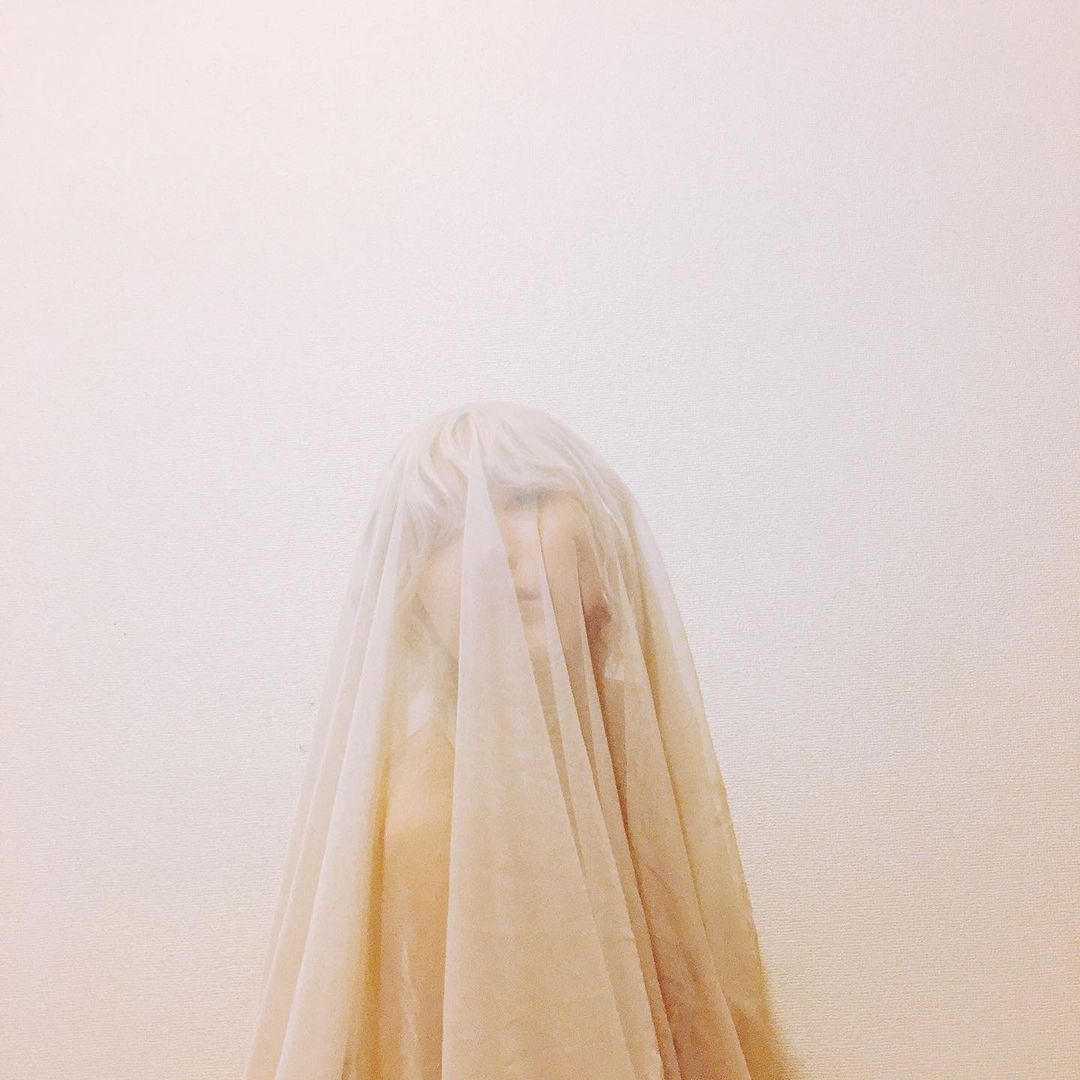 Amy and her quiet experiments.